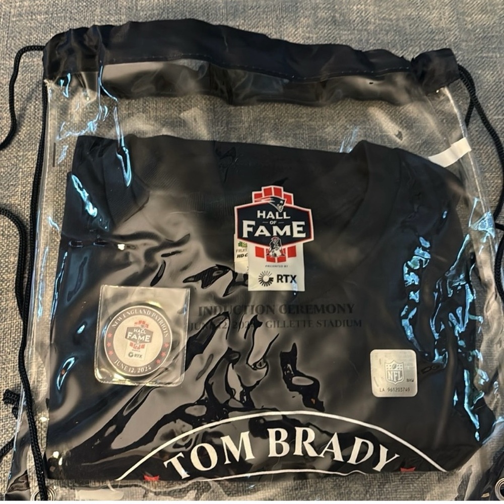 Patriots Hall of Fame Black T-Shirt & Commemorative Coin with Clear Bag